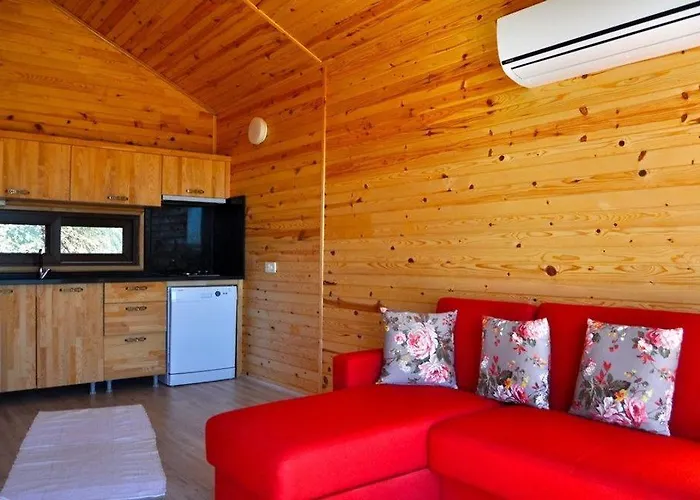 Azra Villa Çıralı